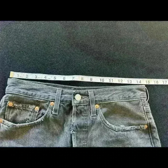 Vintage 90s Levis 501xx Womens 26 Thrashed Button Fly Cut Off Denim Shorts USA - Picture 9 of 9